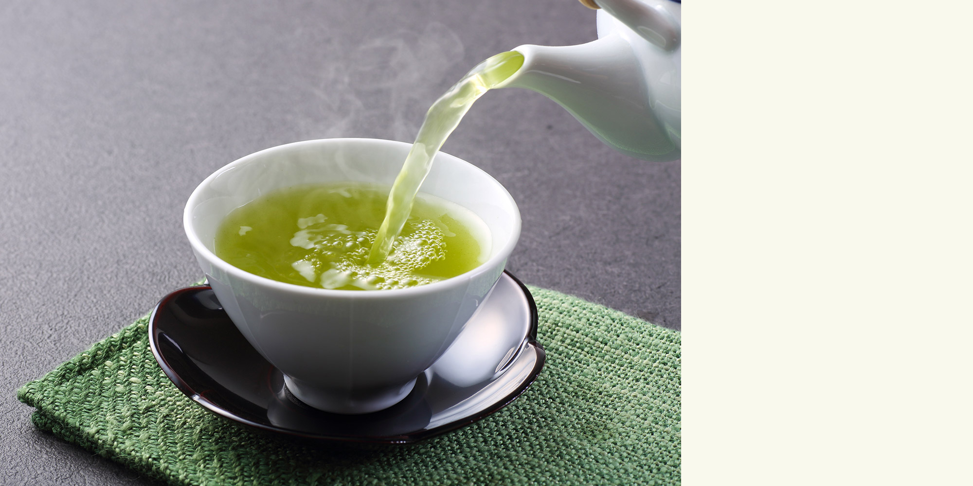 記憶力茶　 一杯のお茶が記憶の扉を開き、輝く思い出の世界へご案内します